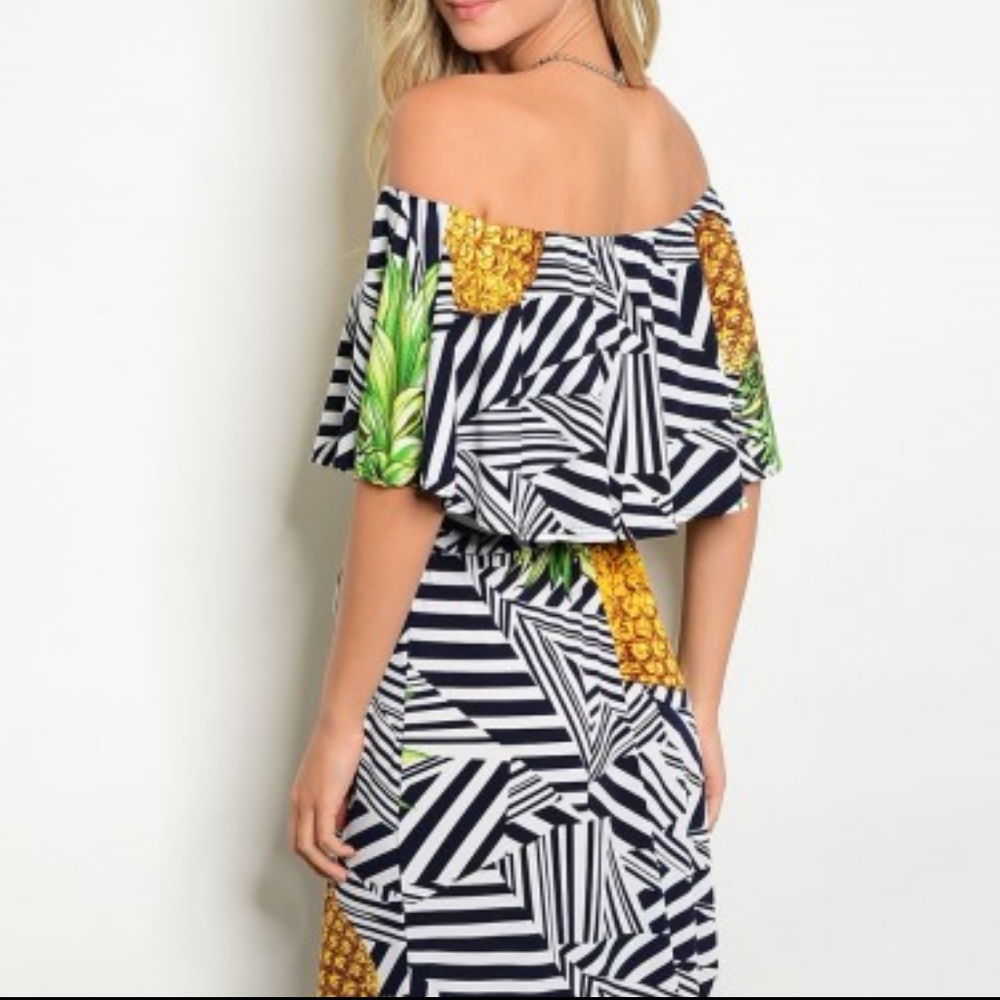 🛑LAST 1🛑"STRIPES & PINEAPPLES"  MAXI DRESS - Picture 4 of 4
